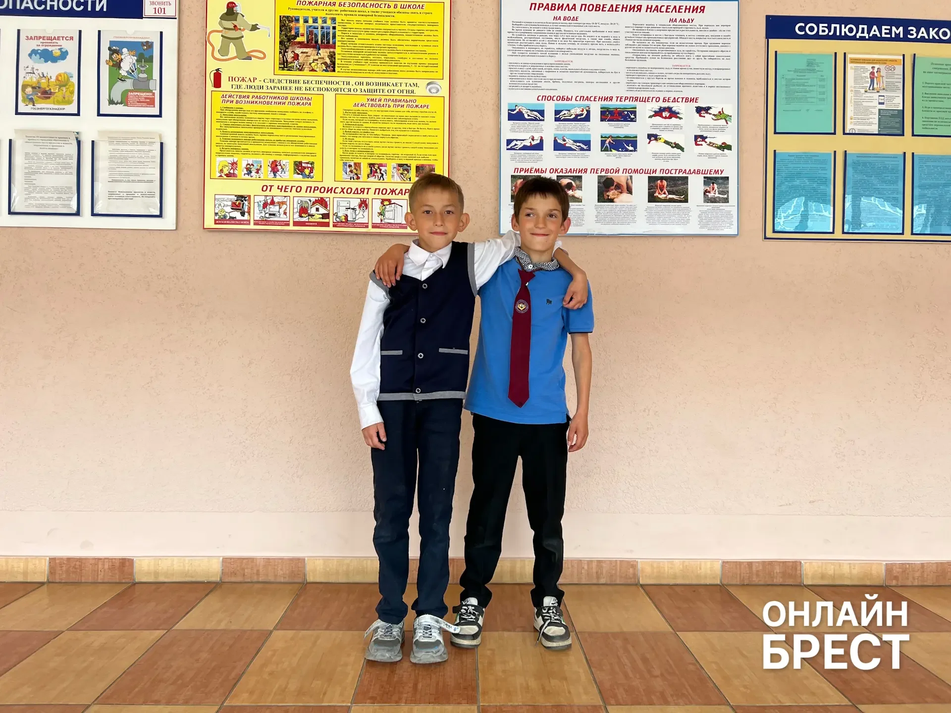 В Брестской области есть школа, куда каждый день съезжаются дети из многих деревень — вот как она живёт