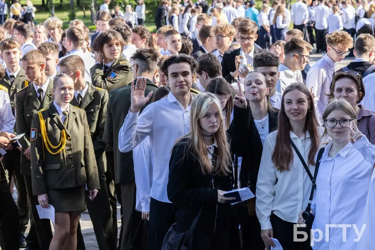 Девять школьников удалили с ЦЭ в первый день — что они нарушили