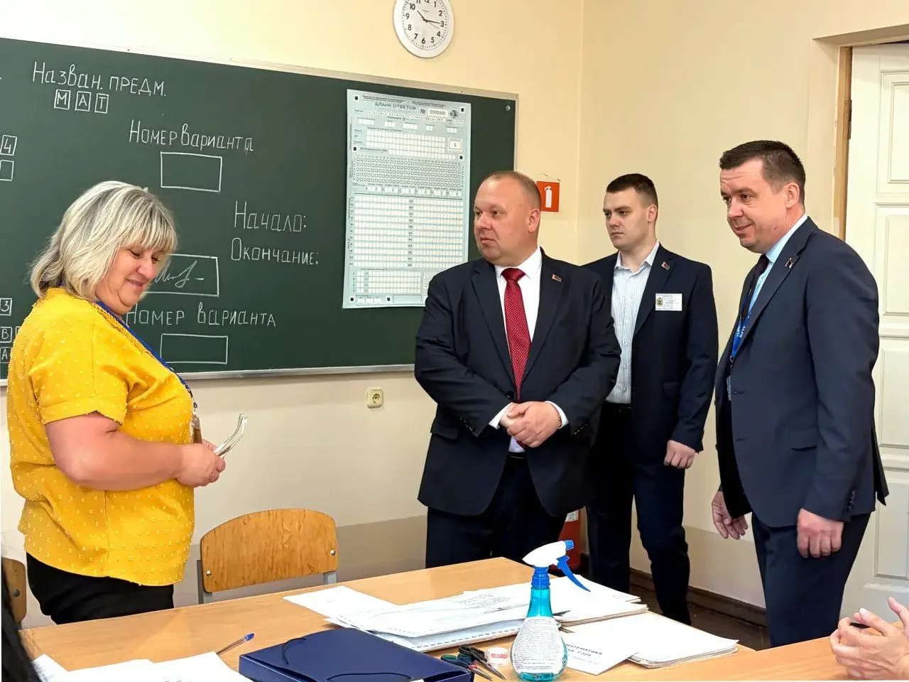 Девять школьников удалили с ЦЭ в первый день — что они нарушили