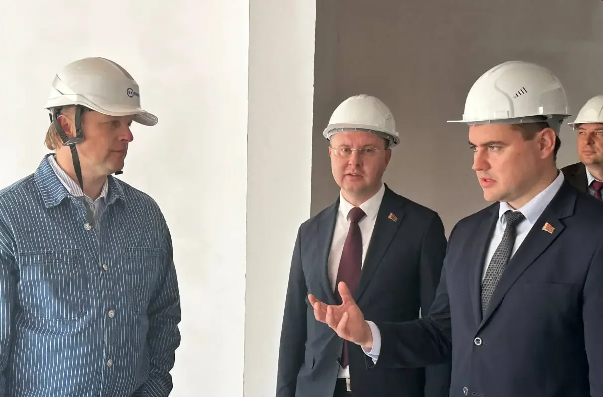 Министр образования приехал в Брест — что он проверил и какие вопросы обсудил
