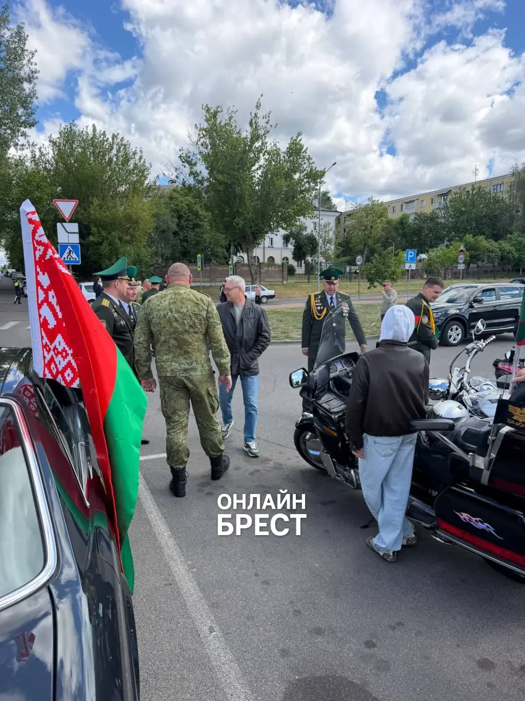 Сотня мотоциклистов, награды и предложение руки и сердца: как Брест отметил День пограничника