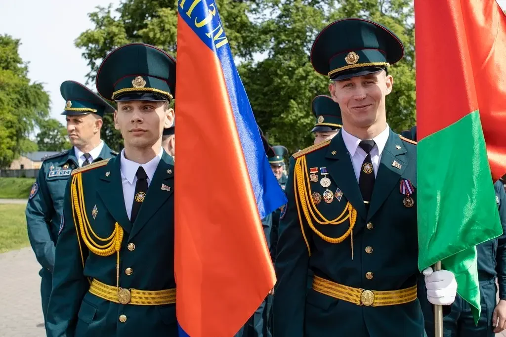 От площади Ленина до Брестской крепости: спасатели отмечают свой юбилей