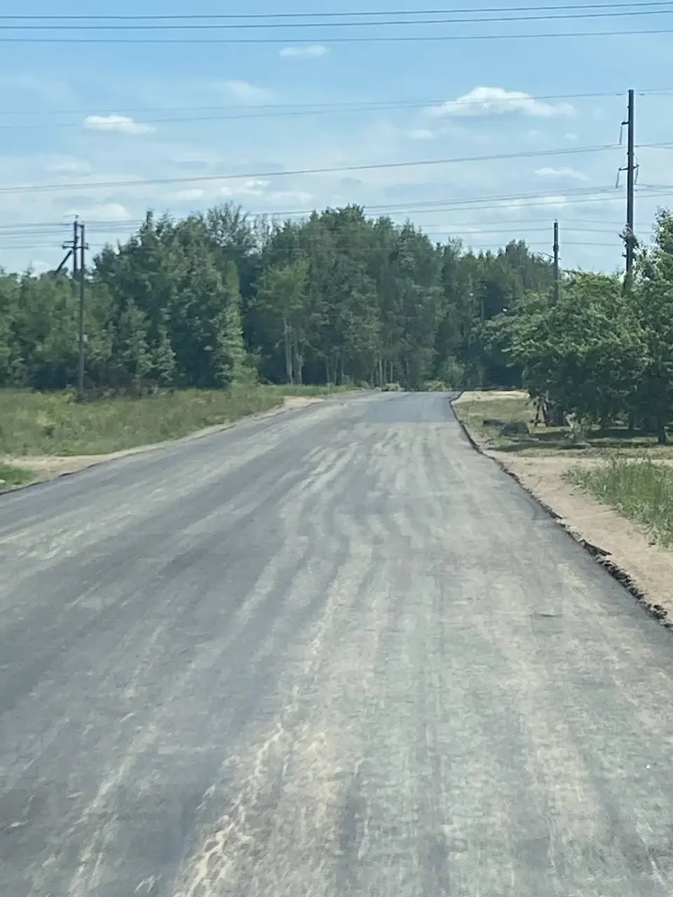 Жители попросили — дорожники сделали: на улице Новосёлов в Бресте уложили новый асфальт