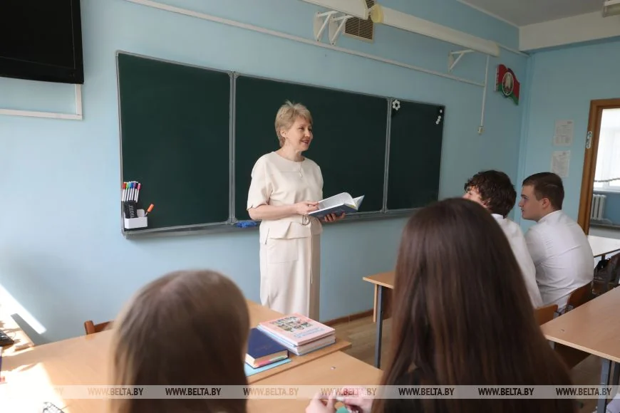 Учительница из Лиды подготовила 16 стобалльников за год — вот как ей это удалось