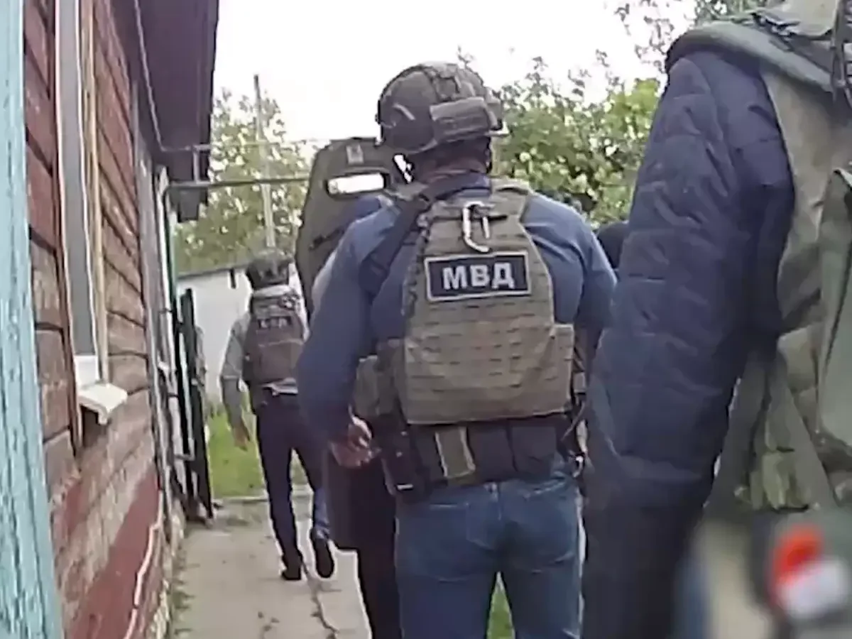 Белорус сколотил банду и «отжал» четыре квартиры в Москве