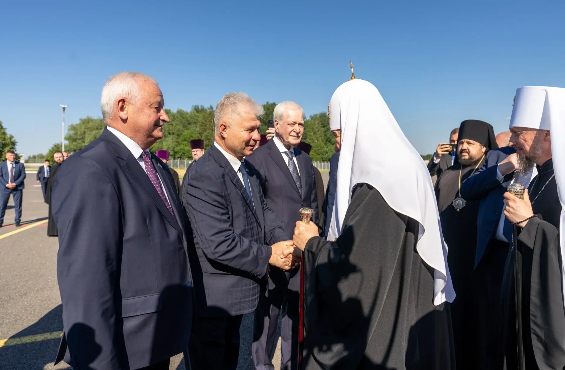 Патриарх Кирилл прилетел в Брест