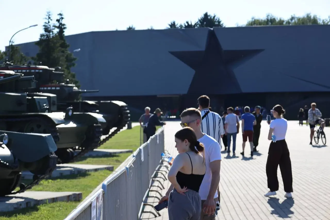 Успеть увидеть: в Брестской крепости выставили уникальные танки 1930-х годов