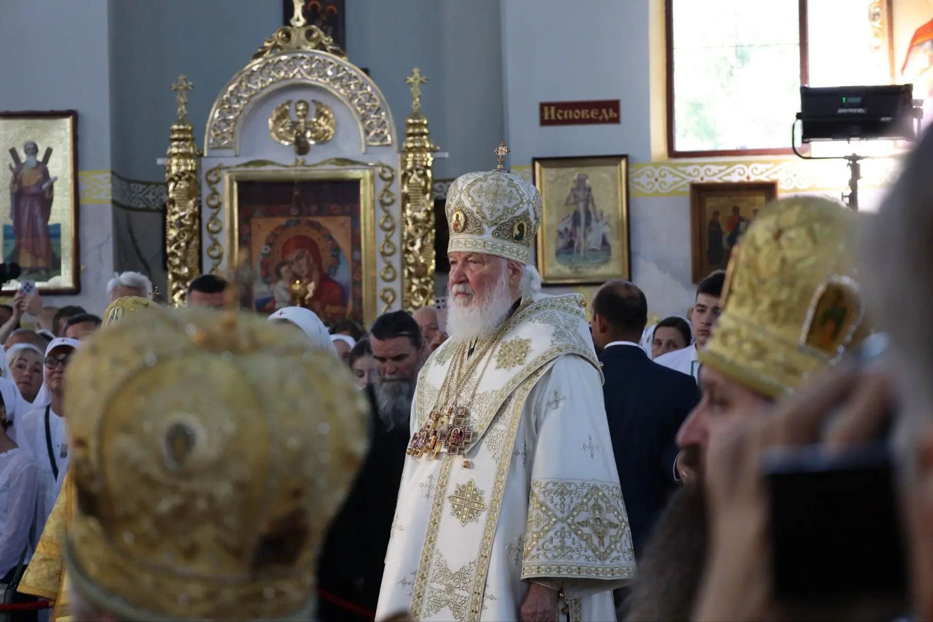 Патриарх Кирилл возглавил Божественную литургию в Свято-Воскресенском соборе Бреста