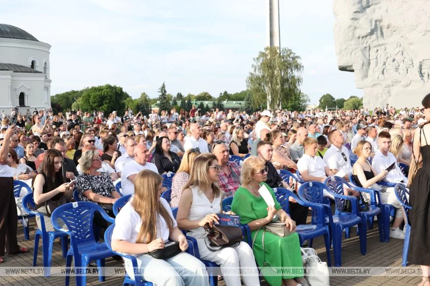 В Брестской крепости под открытым небом показали фильм «Семь верст до рассвета»