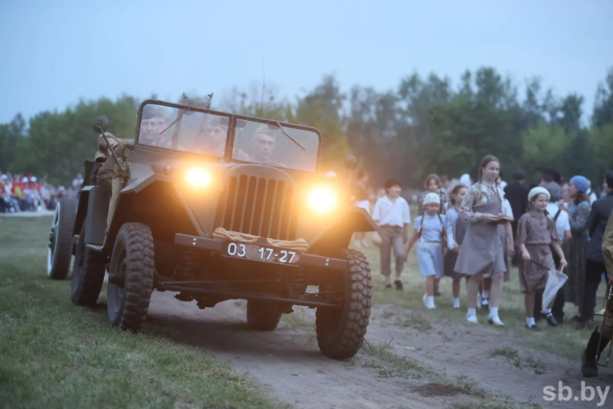 Около тысячи человек воссоздали оборону Брестской крепости — как это было