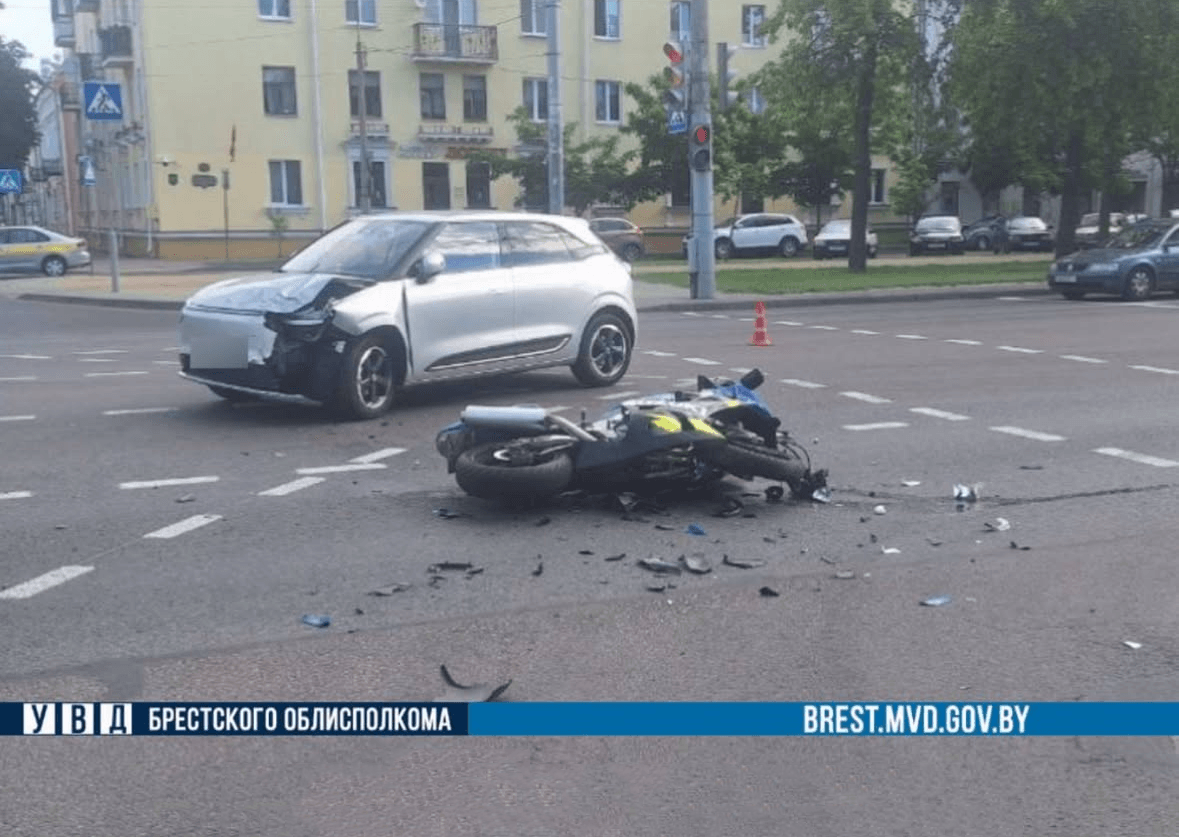 Стали известны подробности ДТП с мотоциклом на проспекте Машерова в Бресте