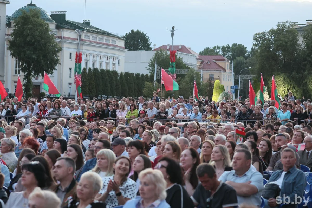 От концерта до салюта: как прошёл День Независимости в Бресте