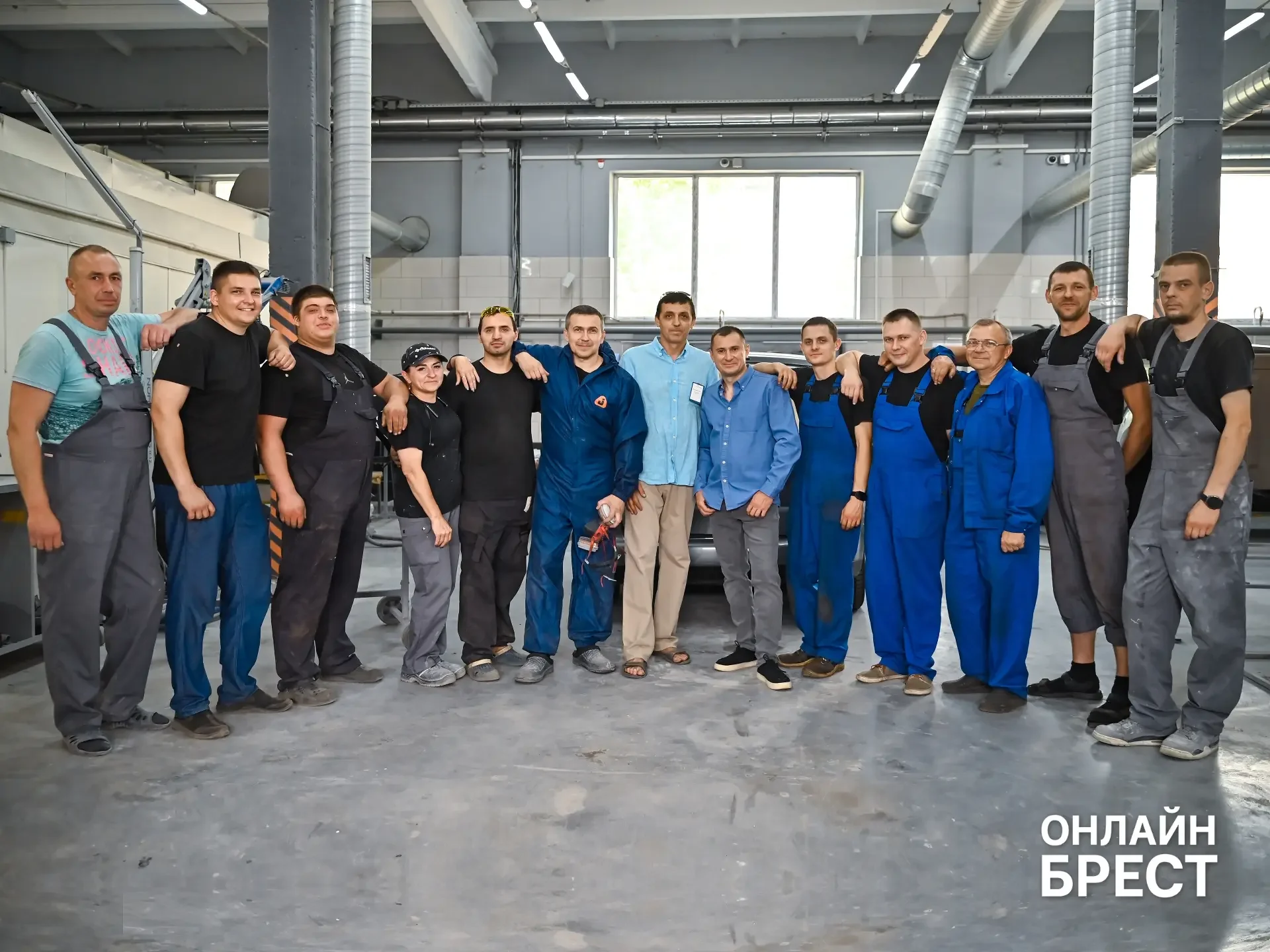 Как в Бресте возвращают автомобилям заводской вид после ДТП