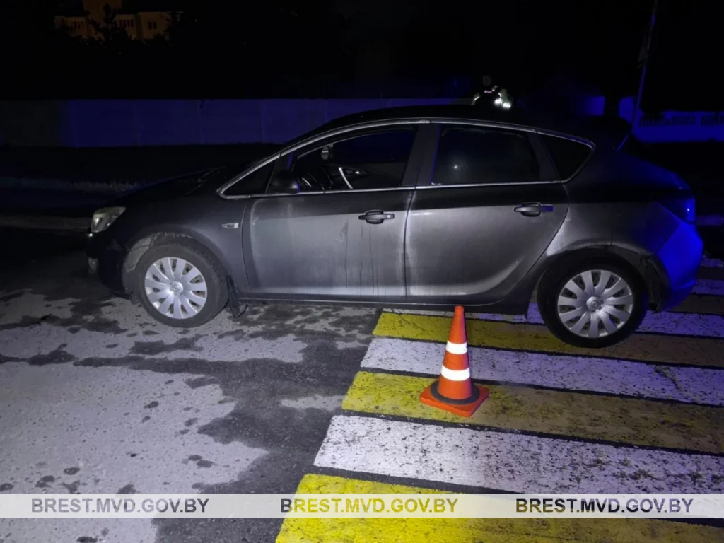 Пьяный водитель Opel сбил женщину на переходе в Ляховичах