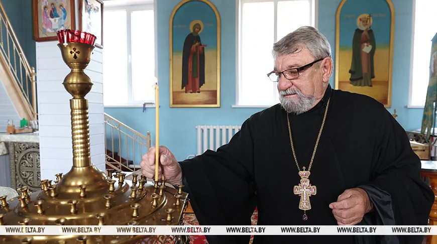 Настоятель храма протоиерей Владимир Алексеев