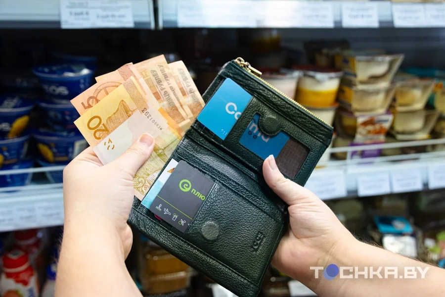 Какие привычки помогли семье накопить 1000 рублей за первый месяц