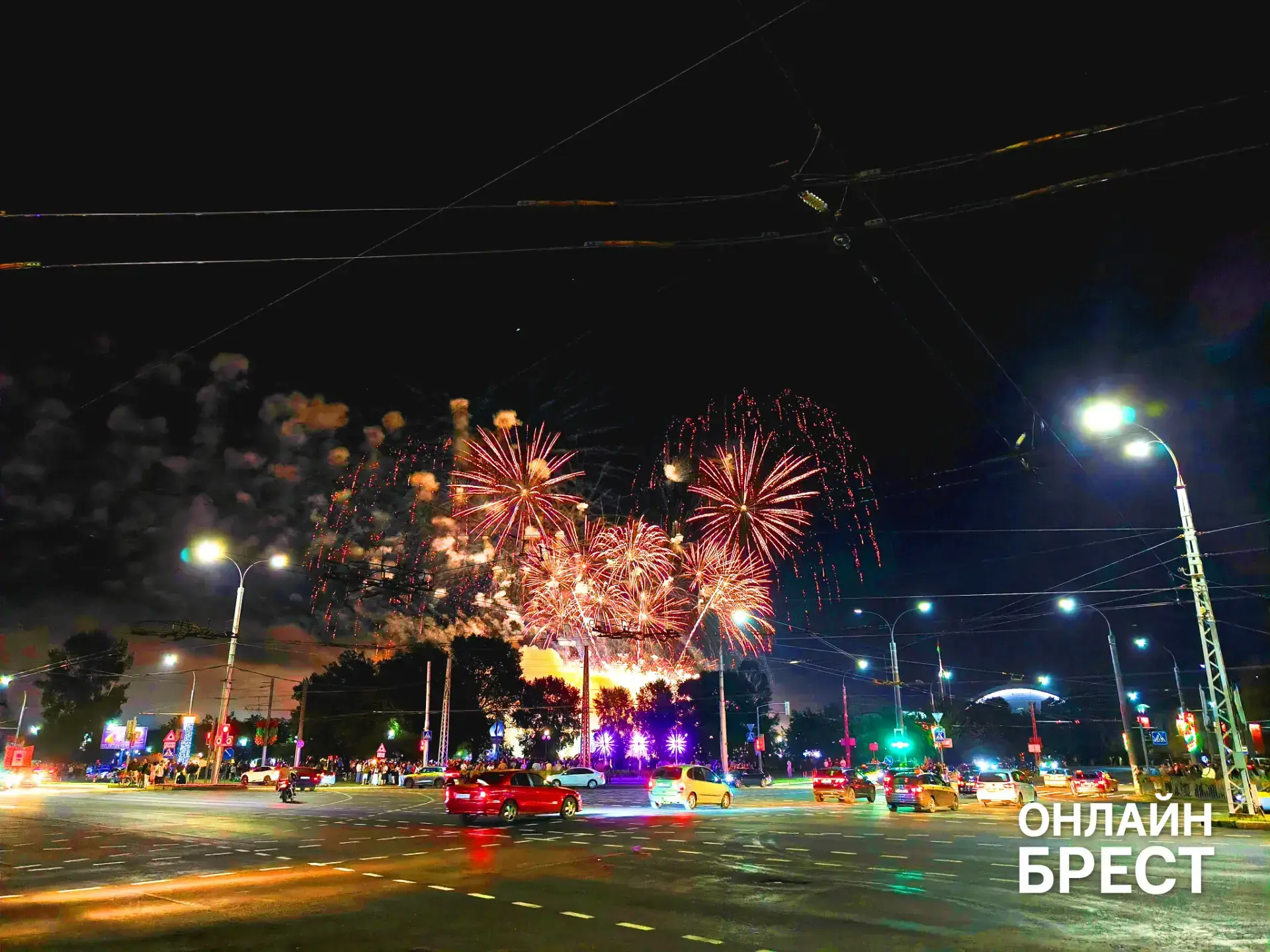 Фейерверк и выступление Мари Краймбрери на Дне города в Бресте