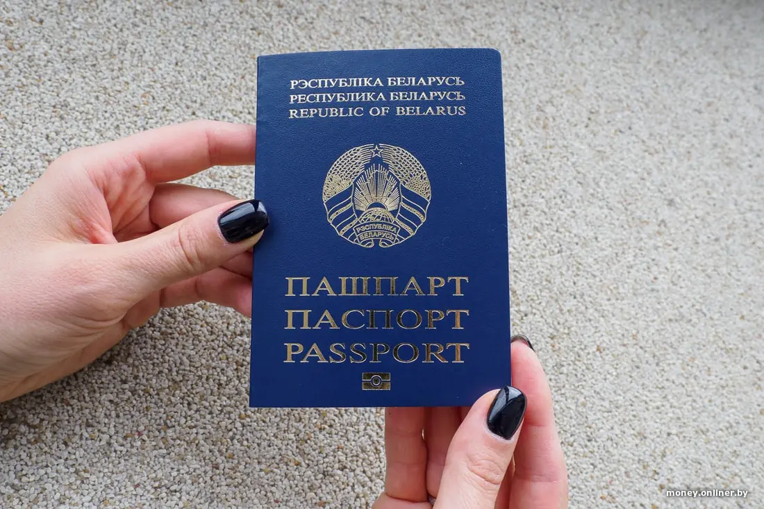 Паспорт истекает: когда менять документ и сколько ждать новый