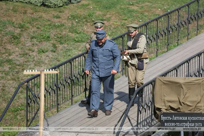 Более 100 реконструкторов стали участниками фестиваля «Непокоренная твердыня» в Бресте