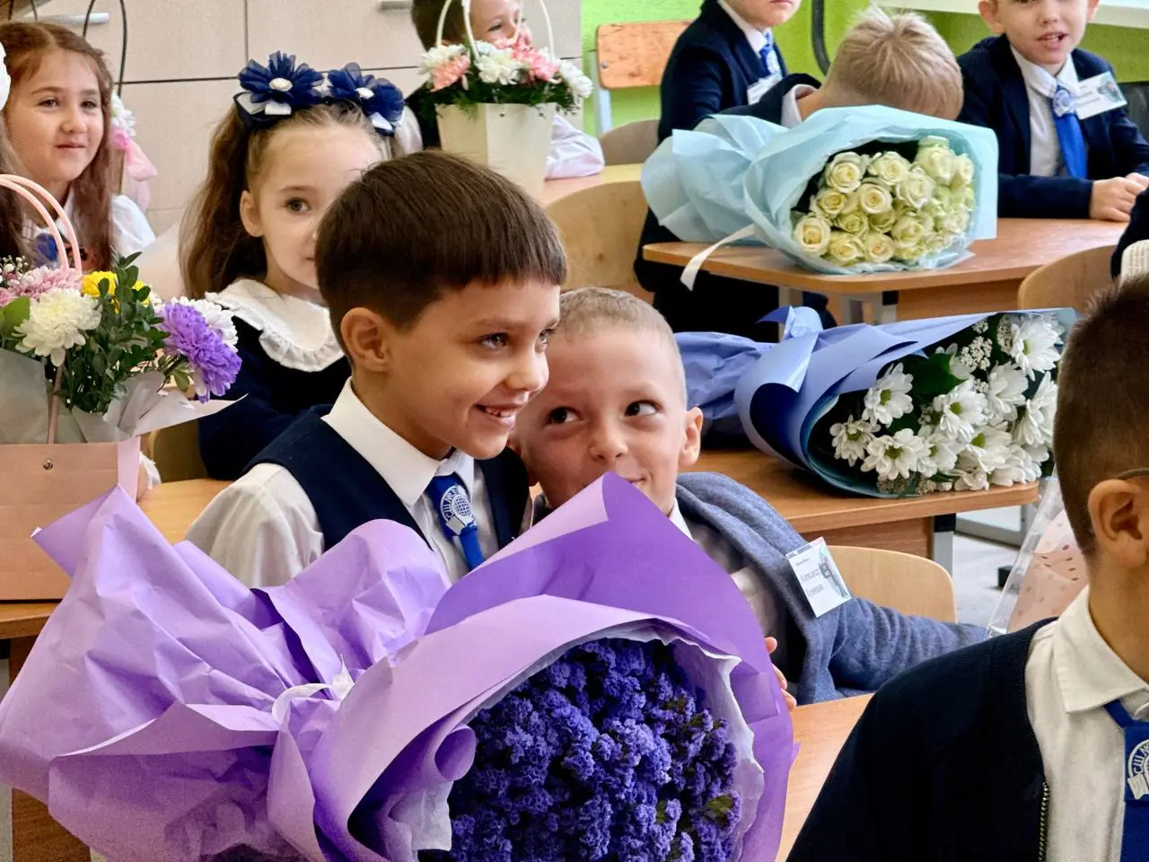 Школы Бреста встретили учеников после летних каникул — как это было