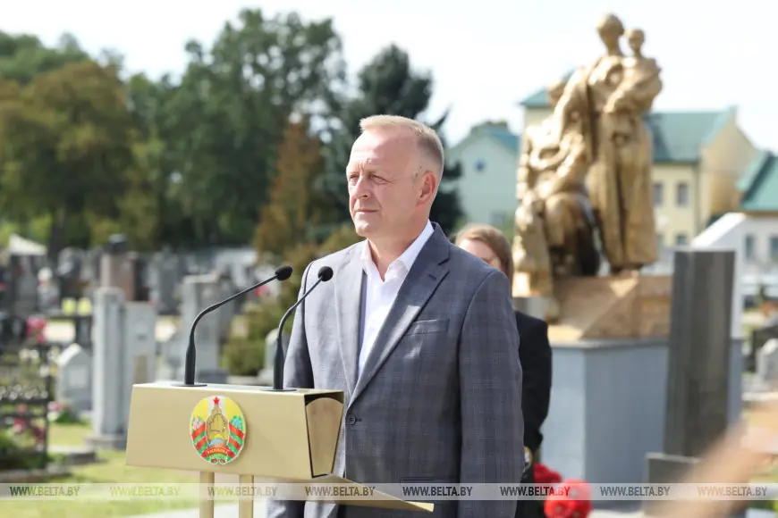 На Гарнизонном кладбище Бреста открыли памятную доску защитникам крепости