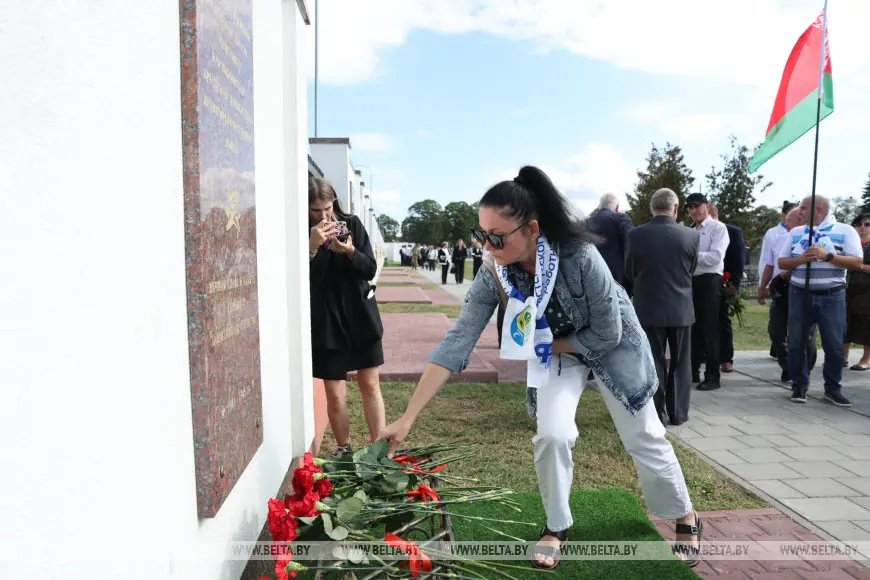 На Гарнизонном кладбище Бреста открыли памятную доску защитникам крепости