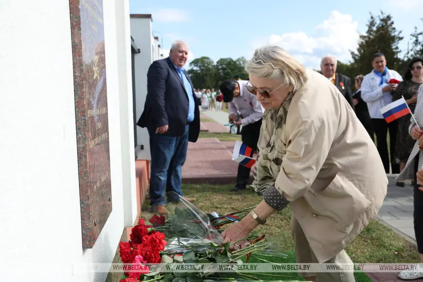 На Гарнизонном кладбище Бреста открыли памятную доску защитникам крепости