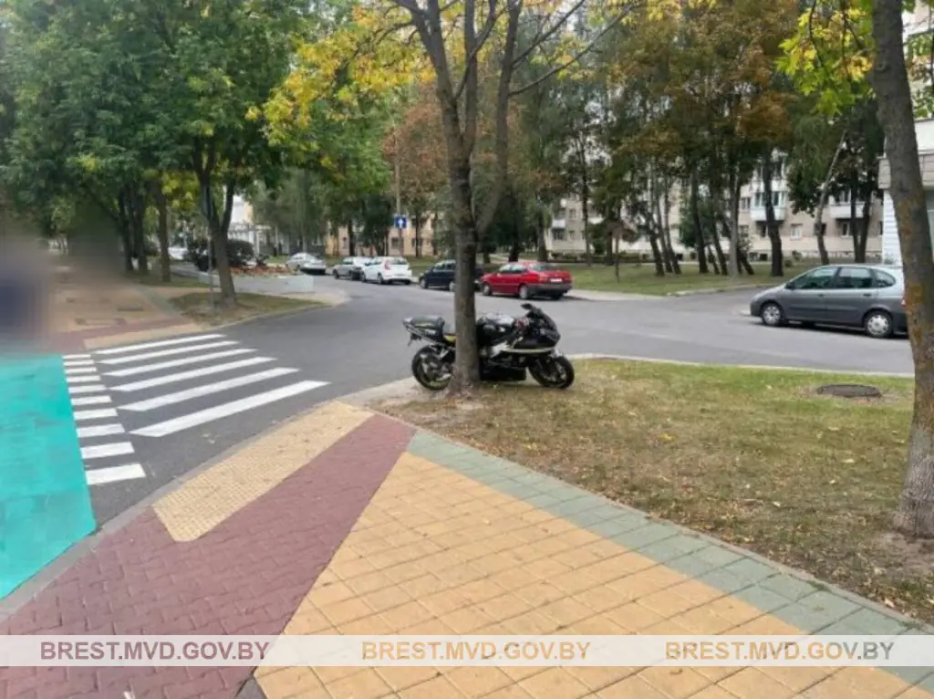 В Бресте госпитализировали мотоциклиста после ДТП