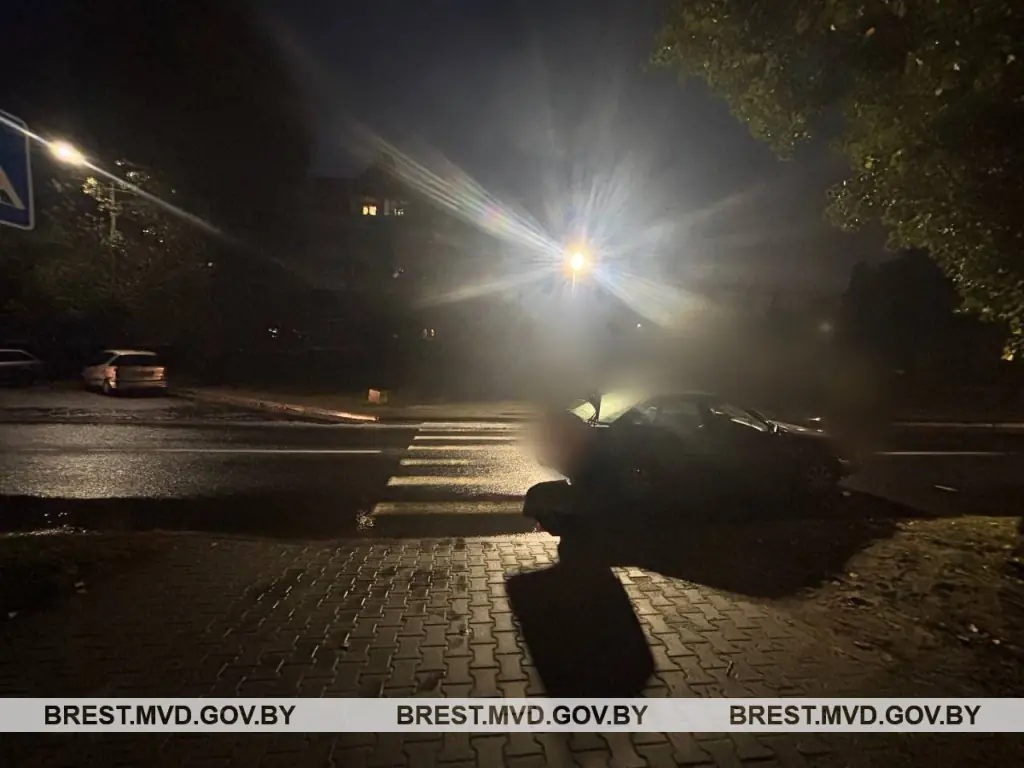 В Бресте 21-летний водитель Audi сбил женщину на пешеходном переходе