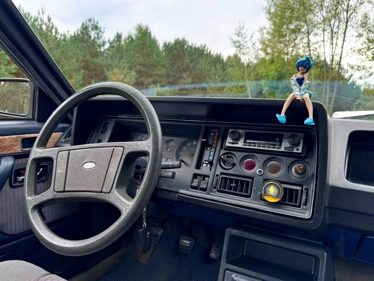 Годами стоял разобранным во дворе — теперь этот Ford каждый день ездит по Бресту