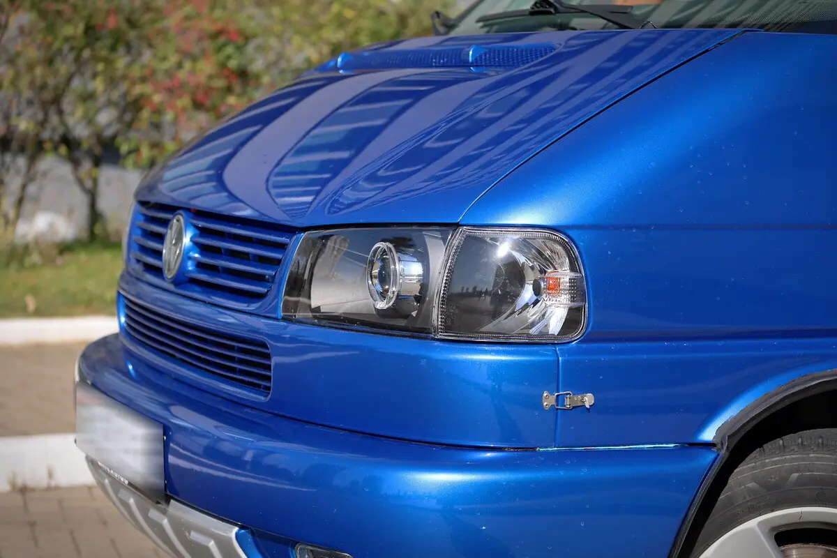 Белорус купил старый VW Multivan и перебрал в нем почти все. Во сколько обошелся ремонт