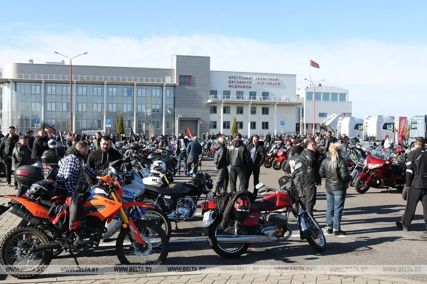 В Бресте закрыли мотосезон