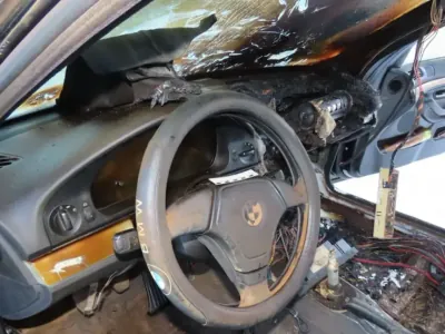 В Пружанском районе ремонт BMW обернулся пожаром