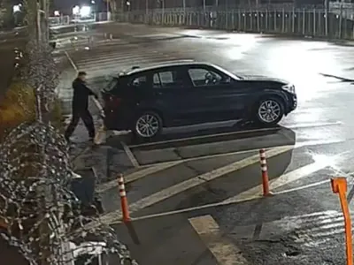 Ночёвка в чужом BMW обошлась родителям подростка в 24 тысячи рублей