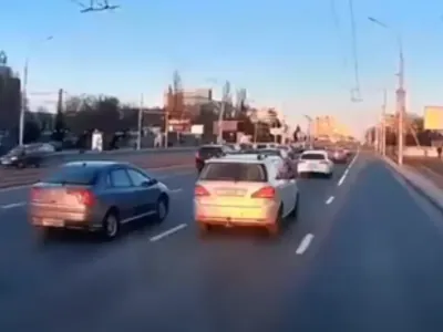 За это водителя лишили водительских прав — видео из Бреста