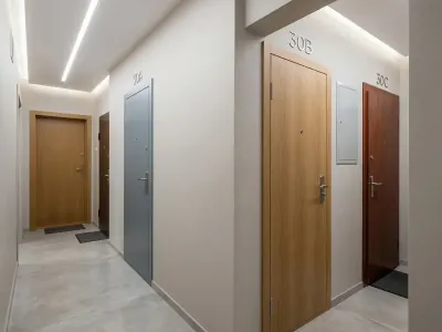 Белорус из одной квартиры сделал три