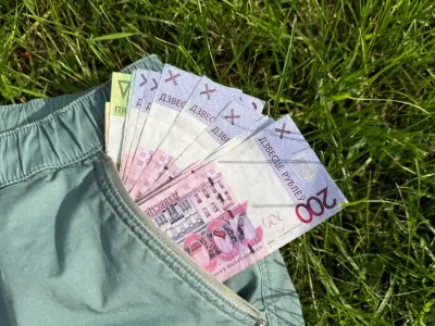 Опубликованы февральские зарплаты: сколько в среднем получают белорусы