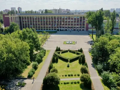 Лукашенко поздравил коллектив БрГТУ с 60-летием со дня основания вуза