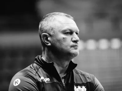 В Беларуси простились с известным гандбольным тренером Эдуардом Кокшаровым