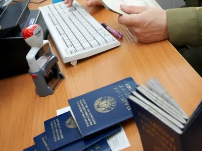 Проверьте паспорт перед поездкой: ГПК назвал самые частые проблемы, из-за которых не пускают за границу