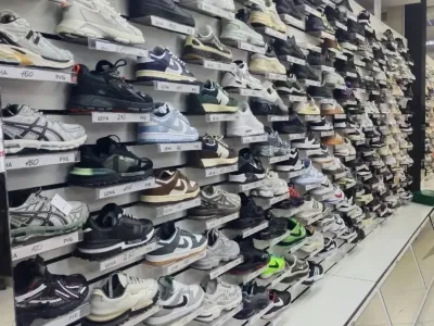 В Беларуси магазин закупал кроссовки за 7,50 рубля, а продавал за 230