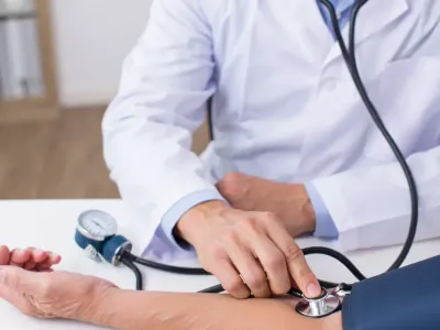 Сколько зарабатывают медики в Беларуси