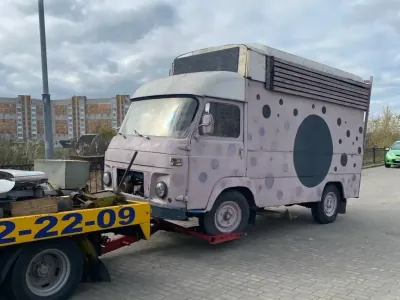 В Минске раздавили 7 брошенных машин — и это только начало