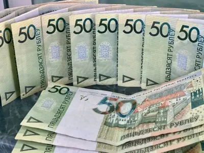 Белстат опубликовал данные о зарплатах белорусов в марте