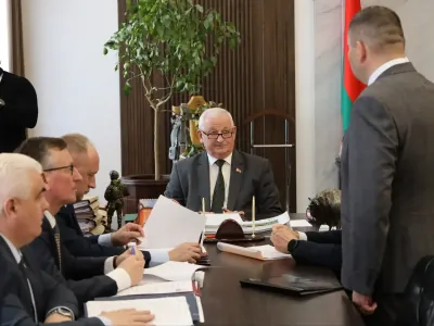 Новый директор ОАО «Любань», назначения в Жабинке и продление контрактов: кадровый день у главы Брестского облисполкома