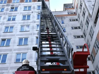 Пожар на 9-м этаже и взрыв в подвале: спасатели провели учения в Бресте