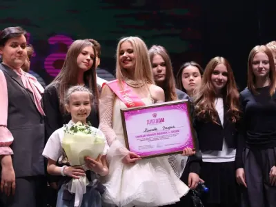 10 школьниц боролись за титул «Мисс Весна» в Бресте — вот кто победил