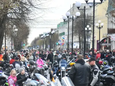 Первый сезон на своём байке, 26 лет вместе и помощь больному ребёнку — открытие мотосезона в Барановичах