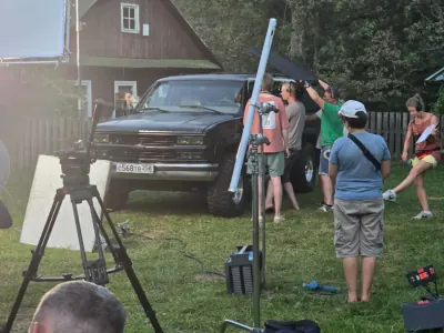 Белорус купил 30-летний Chevrolet Suburban — и его машина стала сниматься в сериалах