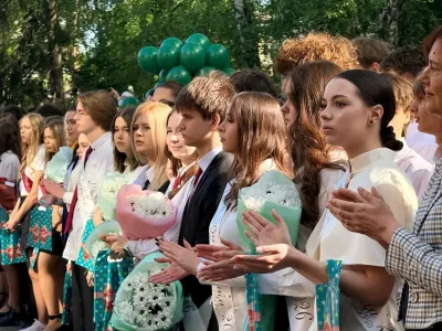 В Бресте прозвенел последний звонок